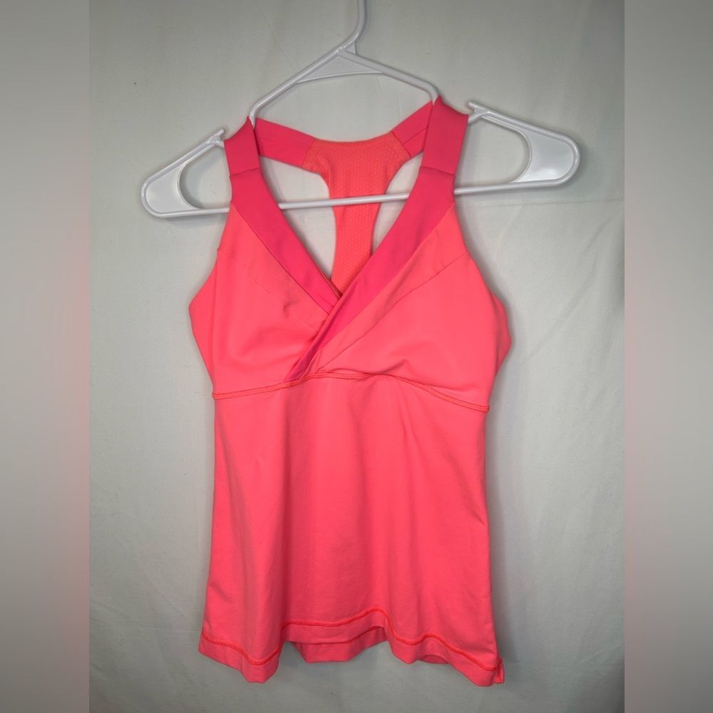 Lululemon Women’s Deep Breath Tank Pink Coral Sise 6